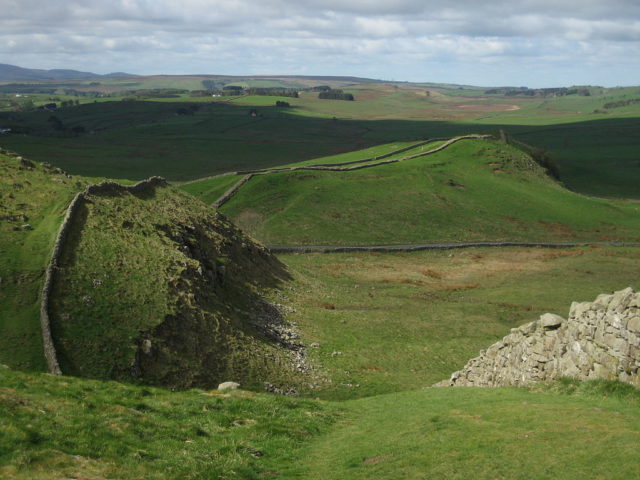 Hadrian’s Wall, also called the Roman Wall, was a defensive fortification in the Roman province of Britannia and the northern border of the Empire. Author: Johnnie Shannon, CC – BY 2.0.