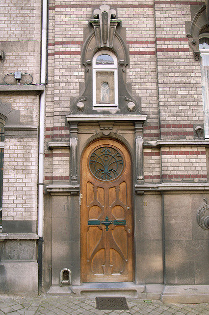 11 avenue Jef Lambeaux (1900), Brussels, by Alphonse and Victor Boelens. Author: Steve Cadman. CC BY-SA 2.0.