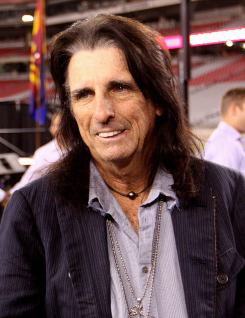 Alice Cooper in 2013. By Gage Skidmore CC BY-SA 3.0.