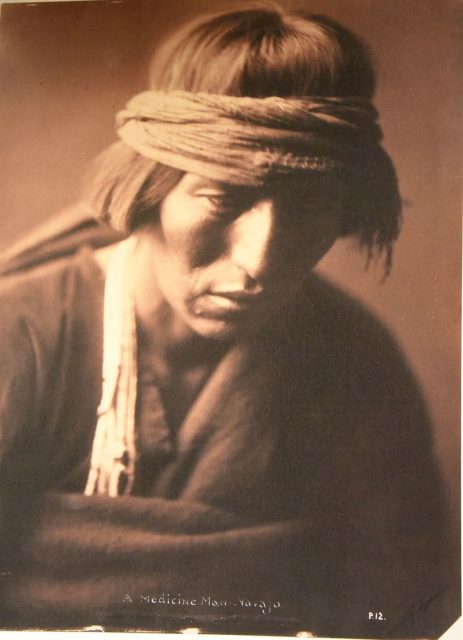 A Navajo medicine man. Edward S. Curtis. USA, 1900. The Wellcome Collection, London
