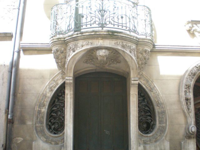 Art Nouveau house, Carcassonne, France. Author: Stephanie Watson. CC BY 2.0.