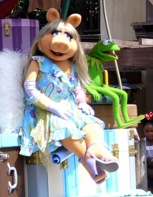 Miss Piggy and Kermit during the Magic Kingdom parade.Author ross_hawkes CC by 2.0