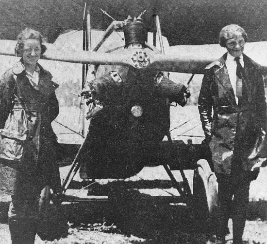 Neta Snook and Amelia Earhart in front of earharts-kinner-airster-c-1921