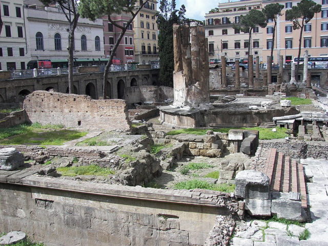 Largo di Torre Argentina in Rome. Temple A is in the distant right, Temple B is in the nearer center-right, and Temple C is in the front-left. Author:Wknight94 CC BY-SA 3.0