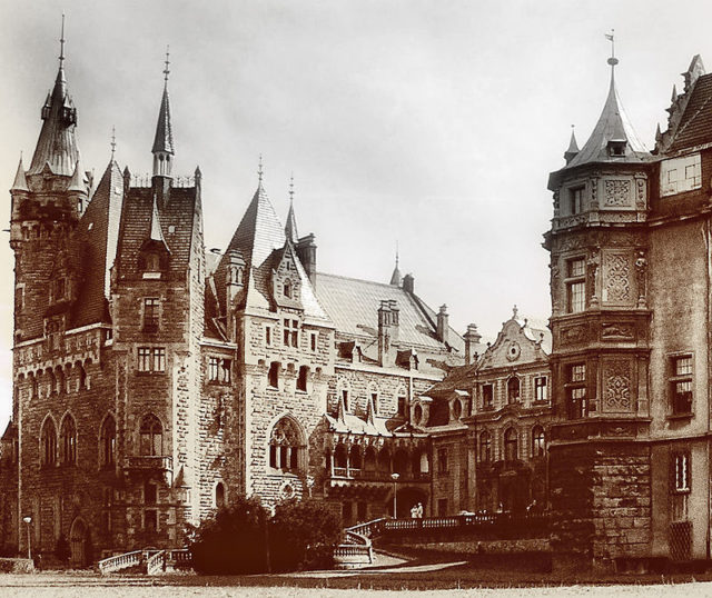 Moszna castle. Author: Barbara Maliszewska CC BY-SA 3.0 pl.