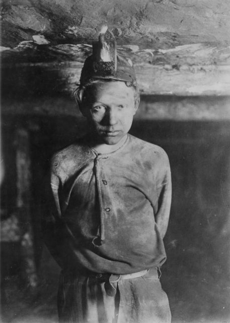 a-trapper-boy-1908-author-lewis-hine-library-of-congres