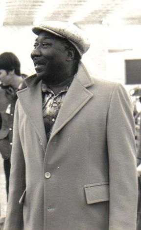 Muddy Waters c. 1975. Photo Credit by Greg Goode CC BY-SA 2.0.