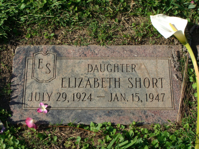 Short’s grave in Oakland, California. Author: DarkCryst CC BY 2.5