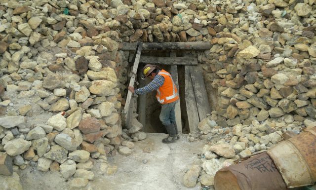 Mine entrance Cerro Rico Author:Marco Ebreo CC BY-SA 4.0