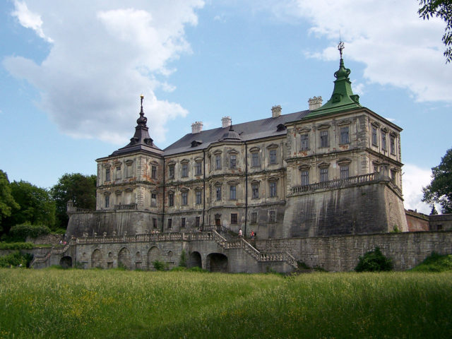 Pidhirtsi Castle Author: Lestat CC BY-SA 3.0