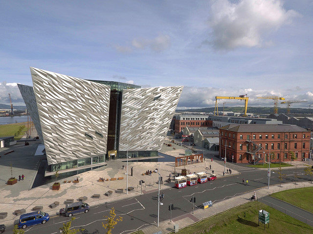 Titanic Belfast and Titanic Hotel Belfast. Author: Titanic Belfast/Flickr CC BY2.0