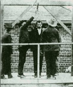 Ketchum on the scaffold before hanging, April 26, 1901, Clayton, New Mexico