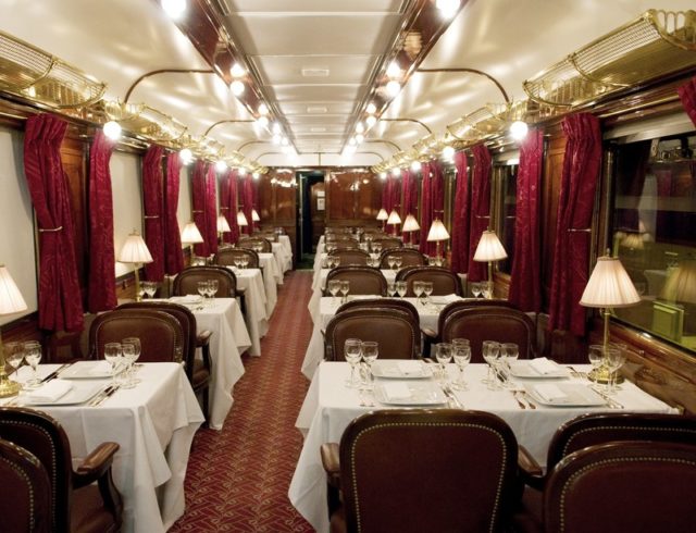 Contemporary view of one of the Orient Express’ dining cars. Author: Didiaszerman CC BY-SA 3.0