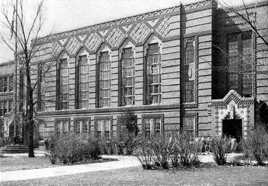 Old photograph of the school.