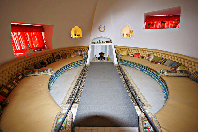 The Oval Room, Dalí’s favorite in the house. Author: Ferran Pestaña. CC BY-SA 2.0
