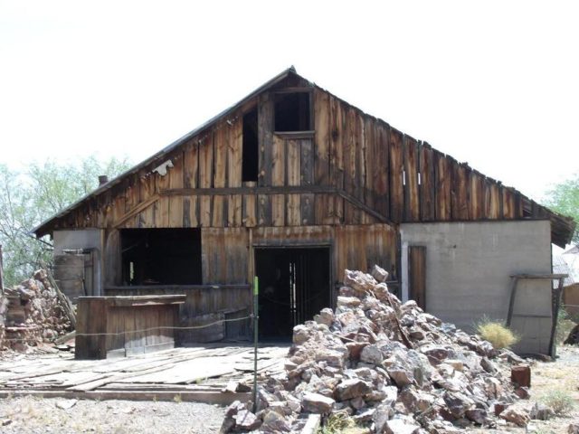 Vulture City Chow House where miners ate. Author:Tony the Marine CC BY-SA 3.0