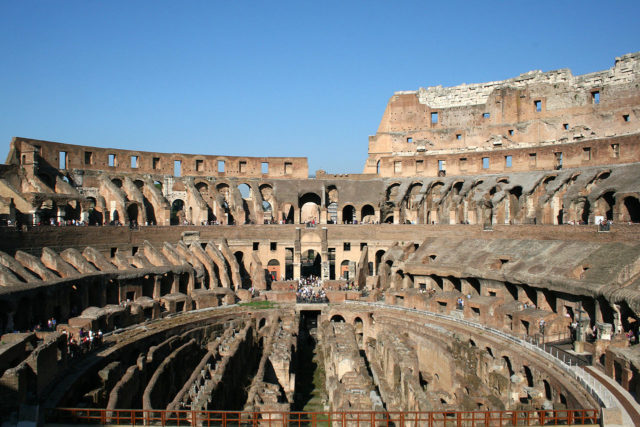 The Colosseum arena, showing the hypogeum now filled with walls. Author: Jean-Pol GRANDMONT CC BY-SA 3.0