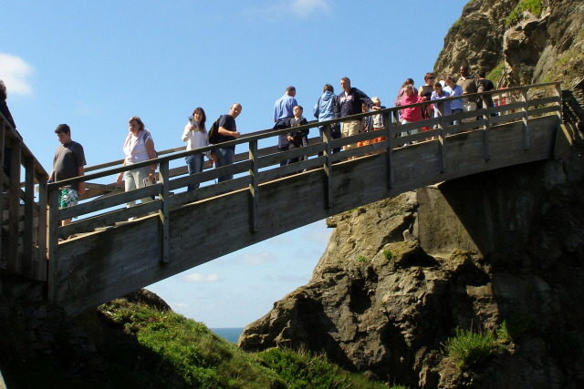 Footbridge giving access to the Island Author: Jim Champion CC BY-SA 2.0