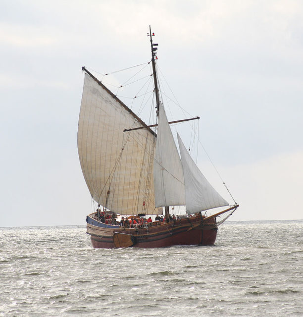 Bodekull is located 30 meters deep at Edesön outside Dalarö . The pictured ship is assumed to have resembled Bodakull Author Daniel Hahne CC-BY 3.0