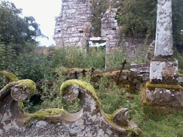 Kilmadock Cemetery. Author David Wilson