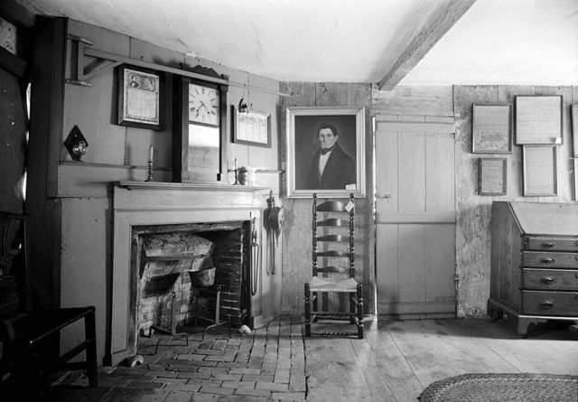 The parlor on the first floor.