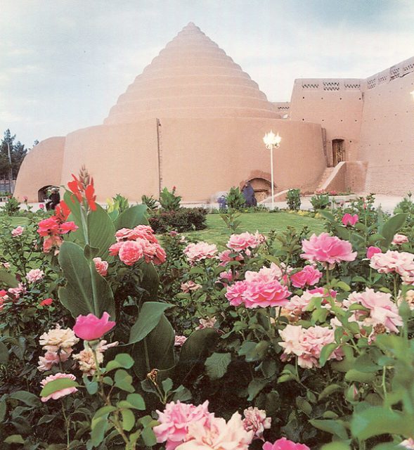 Yakhchāl near Kerman, Iran