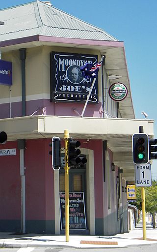 Moondyne Joe’s Bar and Bistro, Fremantle, takes its name from the famous bushranger Author: Hesperian CC BY-SA 3.0