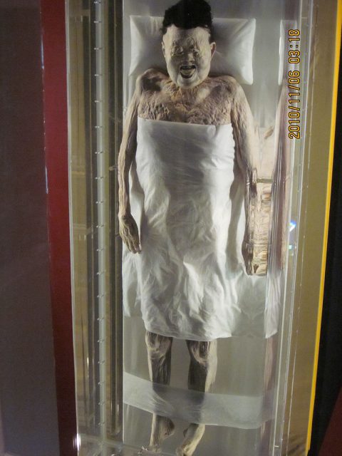 The preserved body of Xin Zhui.