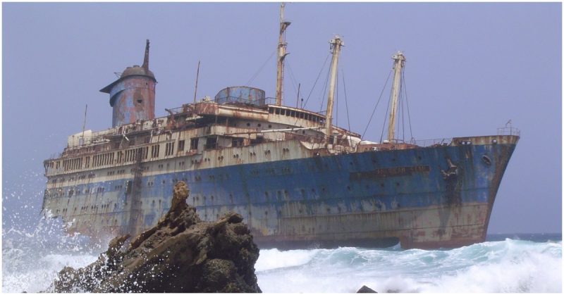 Shipwreck of the SS American Star on the shore of Fuerteventura. Wollex CC BY-SA 3.0