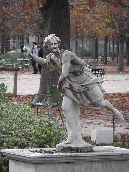 Hippomène by Guillaume Coustou, Jardin des Tuileries, Paris.Author:c ouscouschocolat CC BY 2.0