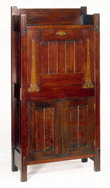 Gustav Stickley. Dropfront Desk, ca. 1903. Brooklyn Museum