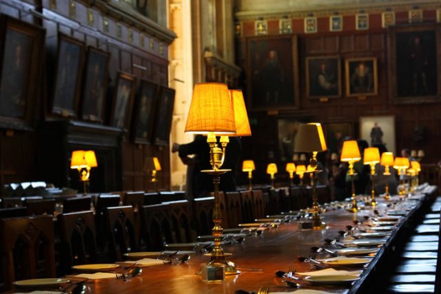 The grand dining room at Christ Church College Oxford. This is also the dining room of the famous Hogwarts School of Witchcraft and Wizardry in the Harry Potter Movies.