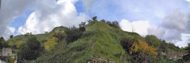 Monte Testaccio is also known as Monte dei cocci, where the Italian word “cocci” translates as potsherd