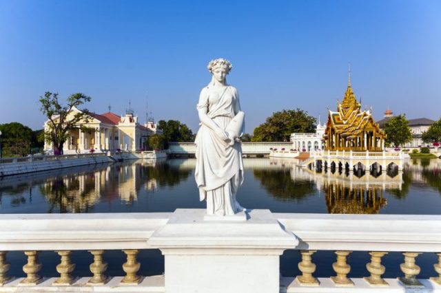 Statue at Bang Pa-In Palace