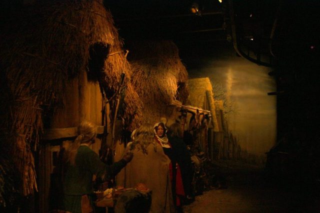 Jorvik Viking Centre photo by Ann Lee CC By 2.0 Photo By Chemical Engineer – CC BY-SA 4.0
