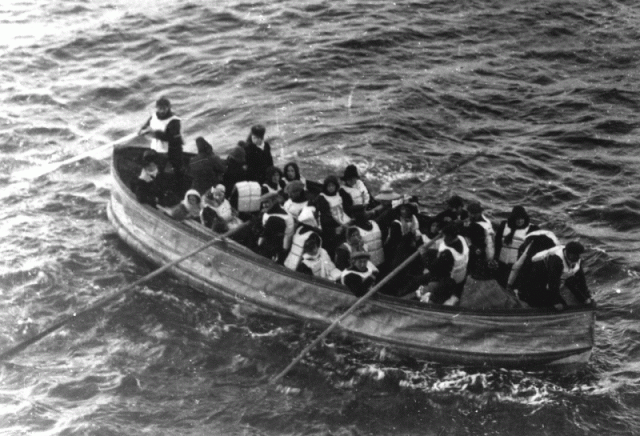 Lifeboat filled with Titanic survivors.