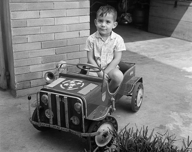 Senna at age 3. Photo by Instituto Ayrton Senna CC BY 2.0