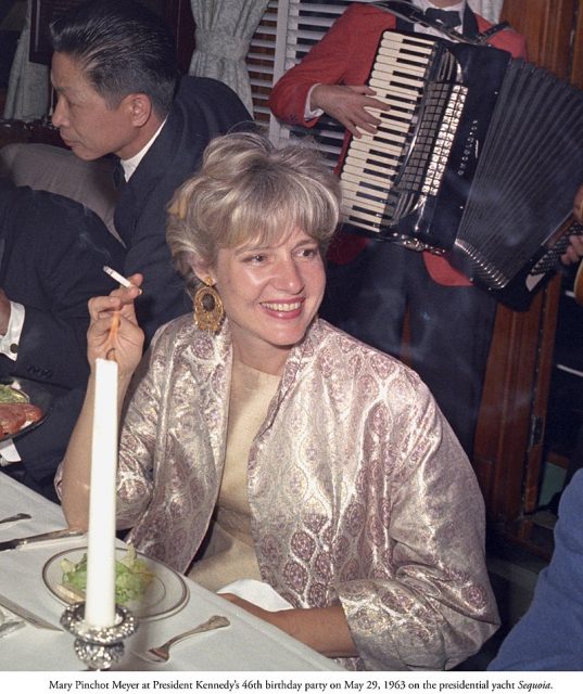 Mary Pinchot Meyer at JFK’s 46th birthday party on the presidential yacht Sequoia. Photo by Robert L. Knudsen CC BY 3.0