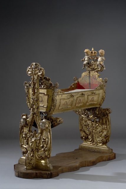 One more photograph showing the beautiful cradle that belongs to the Swedish royal family, gifted from Duke Fredrik III of Holstein-Gottorp and Maria Elisabeth of Saxony.
