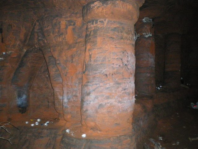 Detail of some of the pillars and carvings in the grotto. Photo by Richard Law CC BY SA 2.0