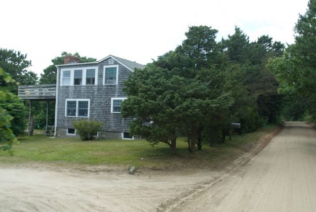 ‘Dike House’ along Dike Road. People later wondered why Kennedy did not stop in the house to seek assistance after the car accident.