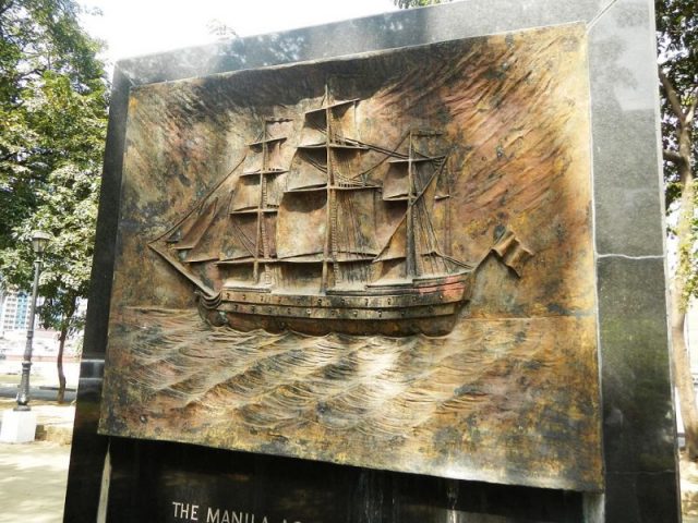 Galleon Memorial. Photo by Ramon FVelasquez CC BY SA 3.0