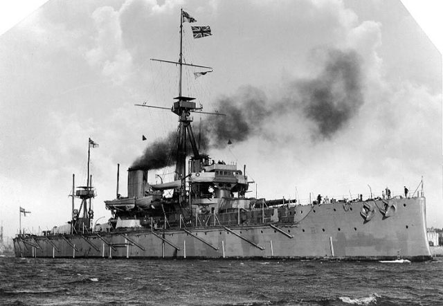 HMS Dreadnought (1906).