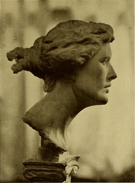 Phryne (bronze) by Emil Fuchs
