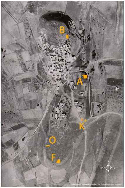 The Arab village of Abil el-Qameḥ on 1945 aerial photo, with current excavation areas marked on it.