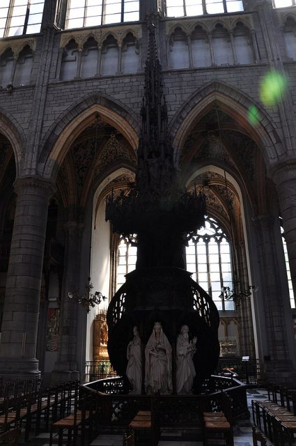 The pulpit of St. Paul’s Cathedral in Liège. It contains other figures associated with Christianity.