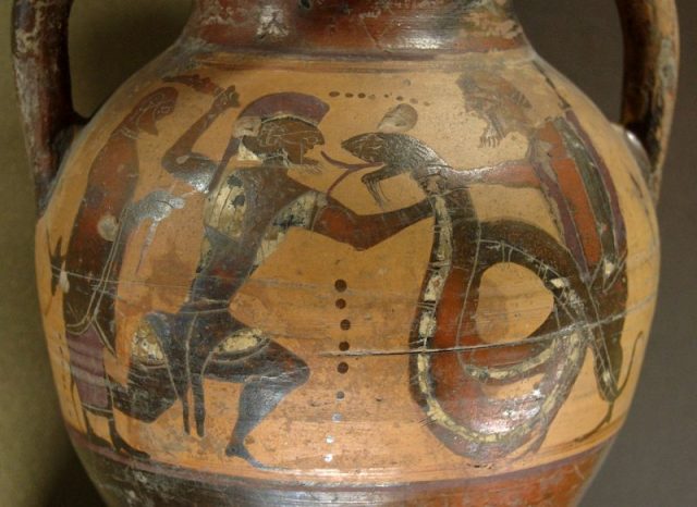 Euboean amphora, c.550 BC, depicting the fight between Cadmus and a dragon.