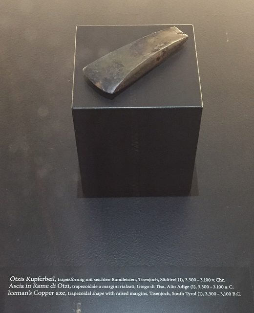 Iceman’s copper axe from Südtiroler Archäologiemuseum. Photo by АлександрЛаптев CC BY SA 4.0