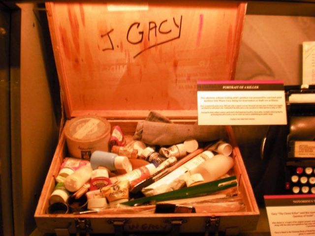 John Wayne Gacy’s art kit displayed at the National Museum of Crime and Punishment in Washington, D.C. Photo by Sarah Stierch CC BY 2.0