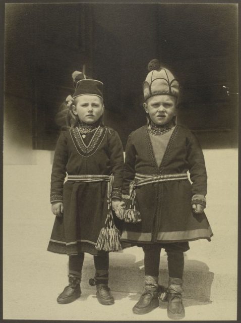 Swedish children in Lapland costume.